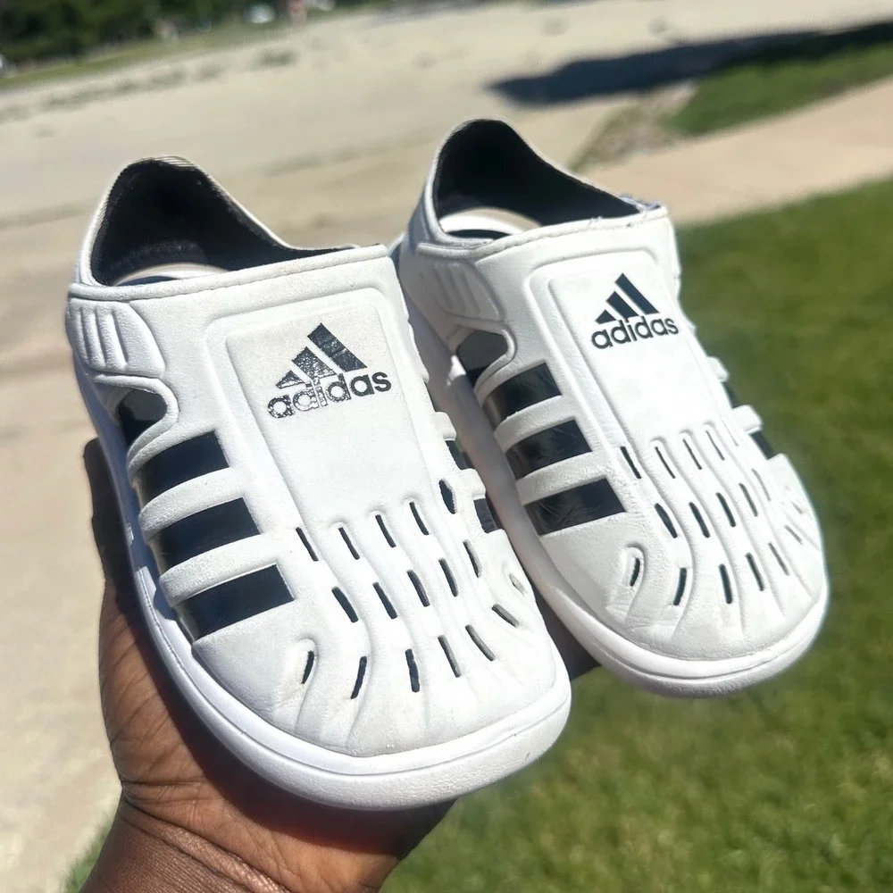 Adidas Closed Toe Kids Toddler Boy Water Sandals Size 11 Cloud White And Black